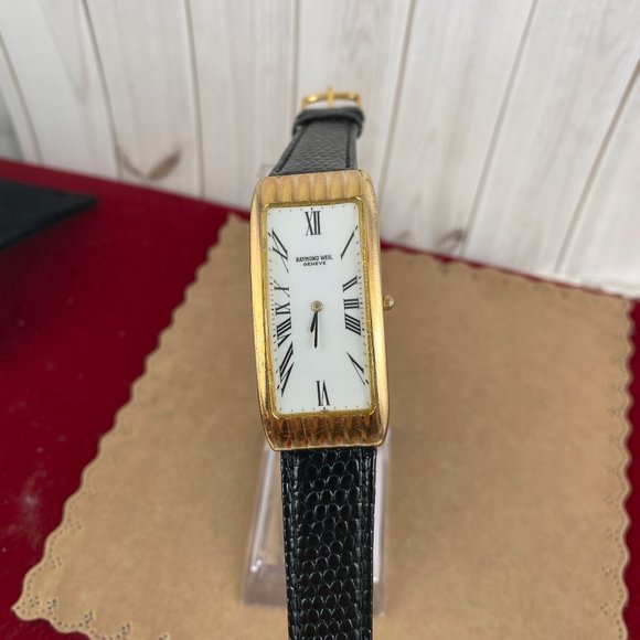 Vintage Raymond Weil Geneve Swiss Quartz Curvex Watch - Picture 3 of 13